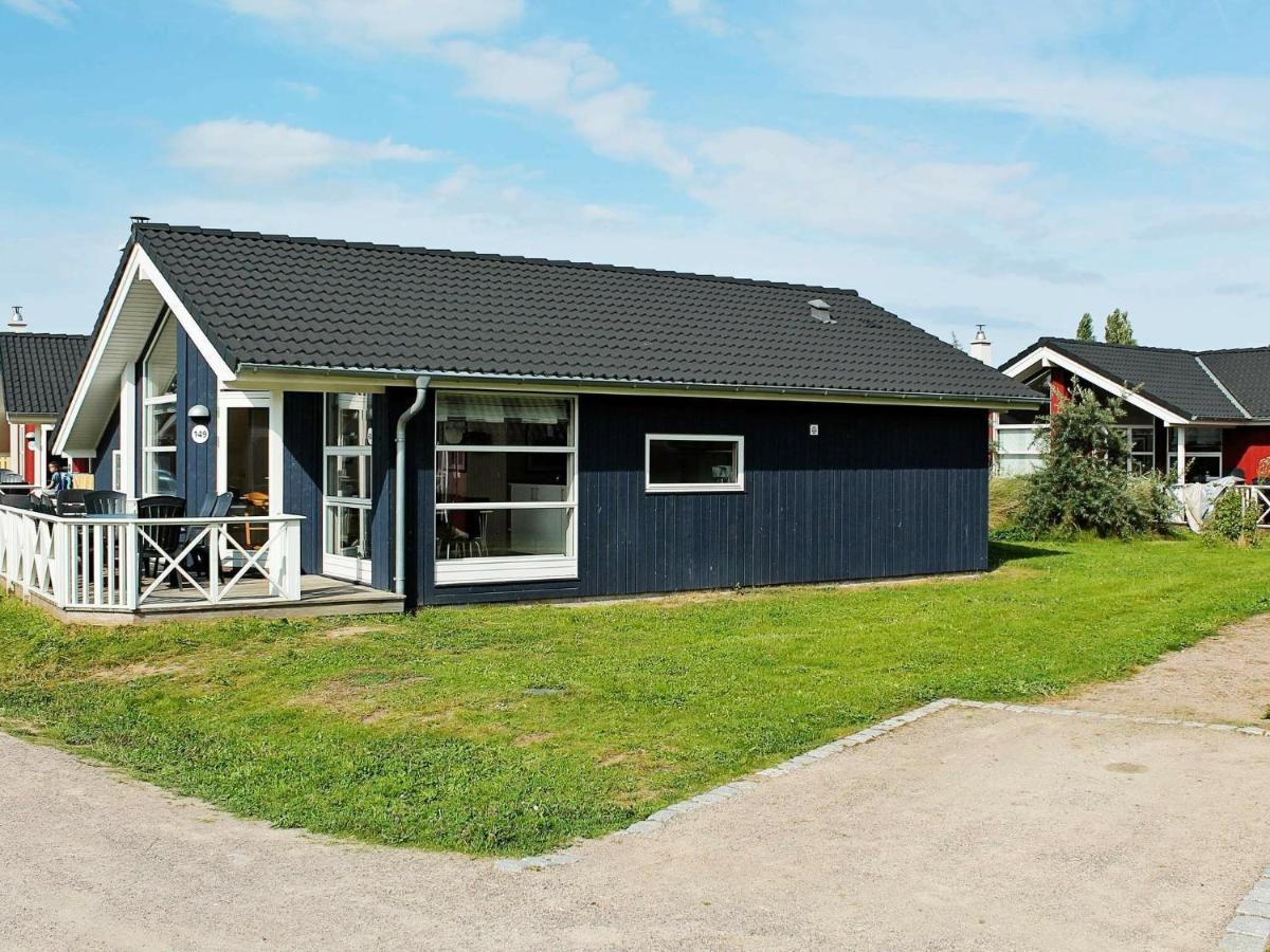 5 star holiday home in Gro enbrode Großenbrode Kamer foto